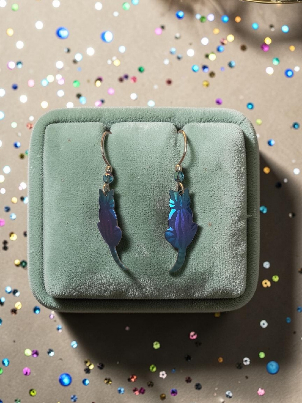 Holly Yashi Sitting Kitty Iridescent Purple & Blue Cat Dangle Earrings Purr-fec